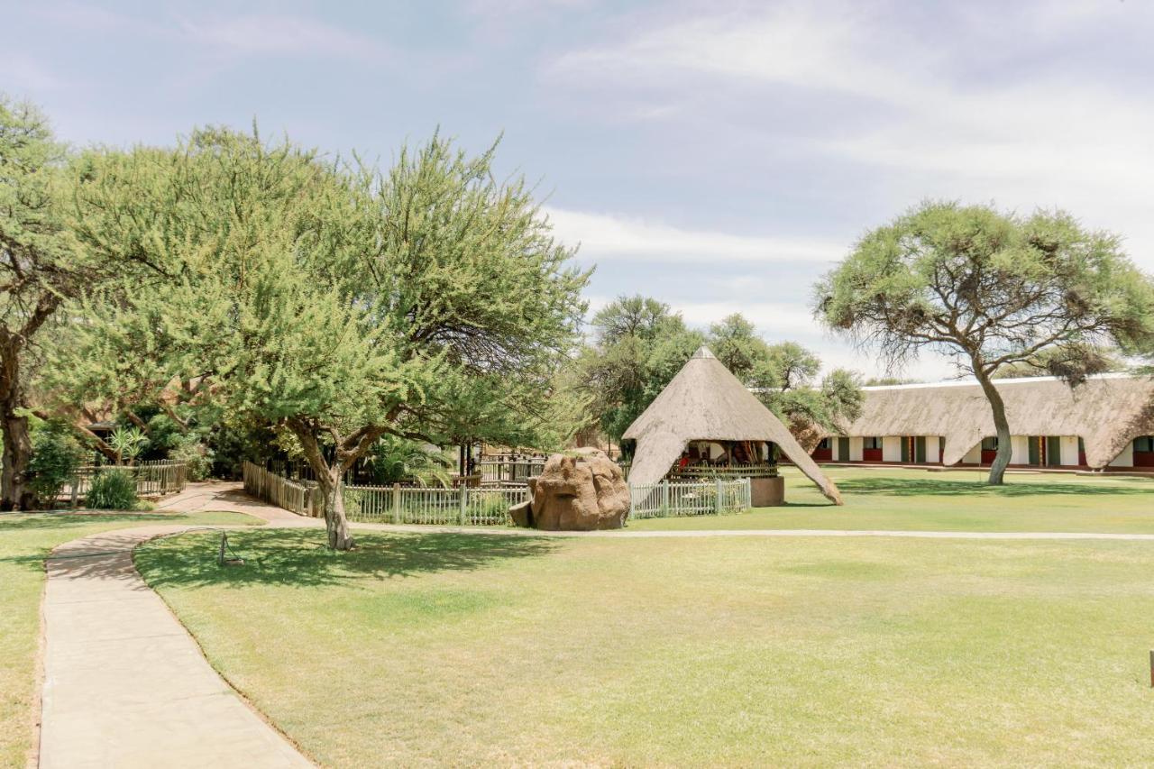 Okahandja Country Hotel Dış mekan fotoğraf